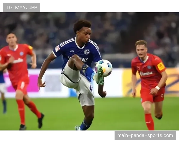 德国小将韦德拉奥果首秀破门 创队史最年轻进球纪录